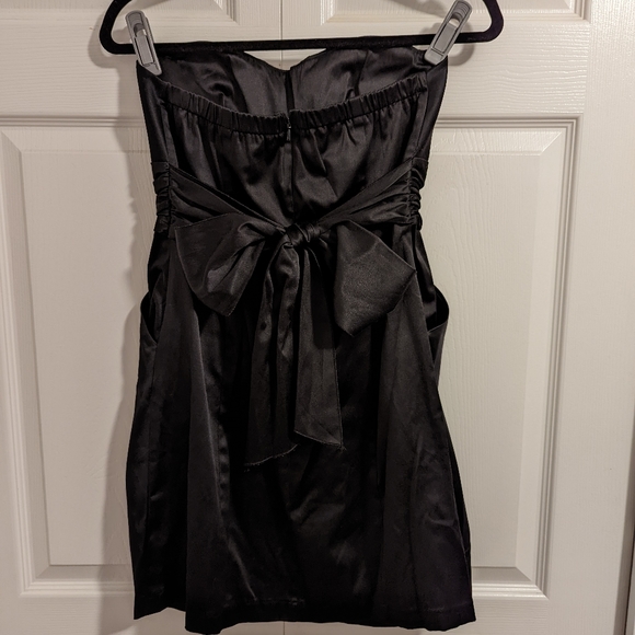 Black strapless dress - Picture 3 of 6